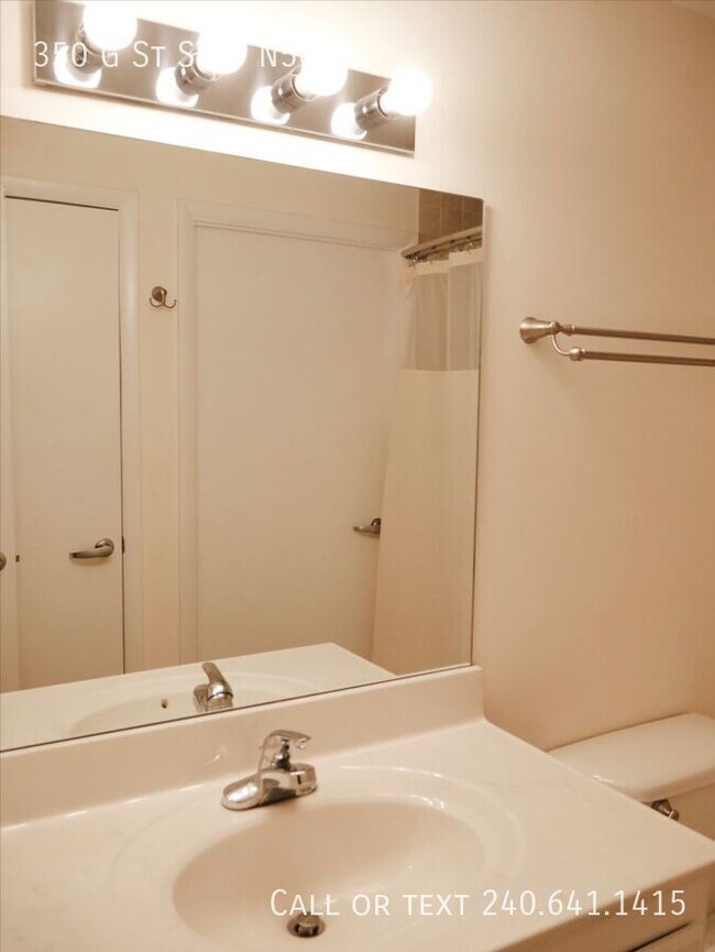 Building Photo - 350 G St SW