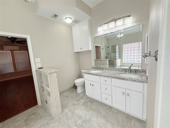 Building Photo - 6018 Gablestone Ln