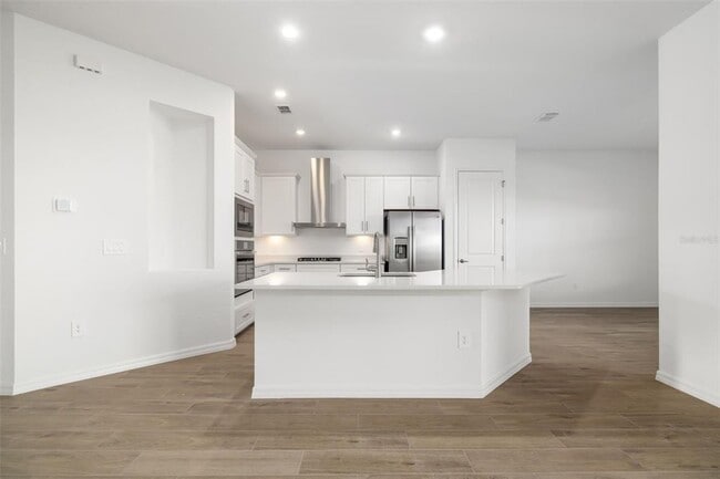 Building Photo - 5613 Lightning Whelk Ln
