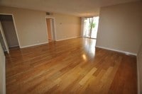 Building Photo - Toluca West