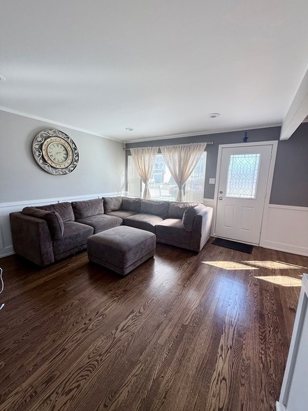 Building Photo - 2840 140th St