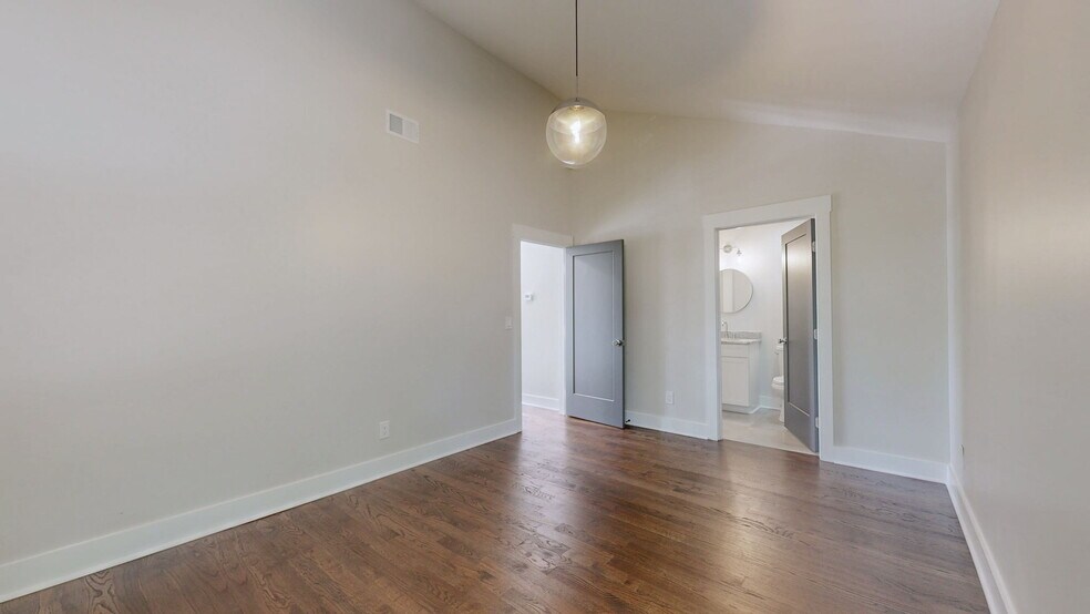 Building Photo - 2701 Eden St