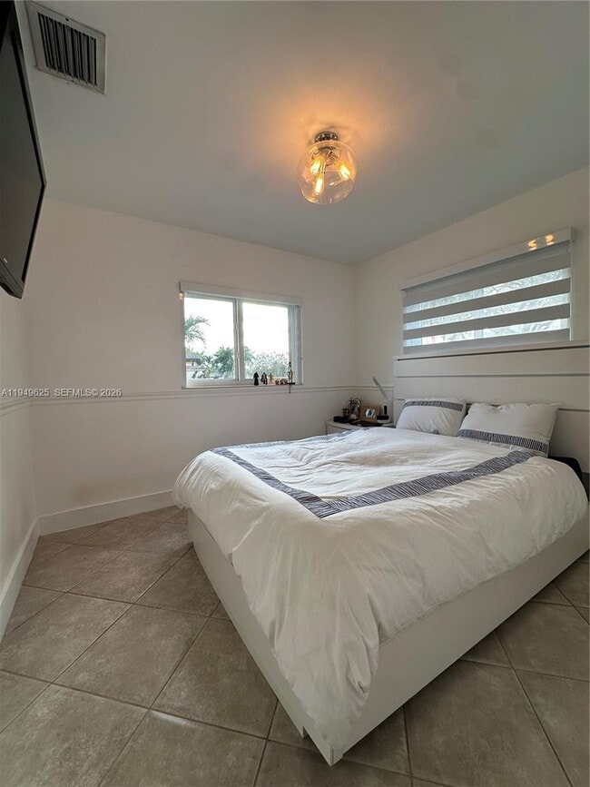 Building Photo - 2665 SW 119th Ct