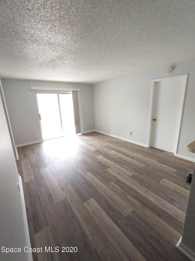 Building Photo - 1664 Sunny Brook Ln