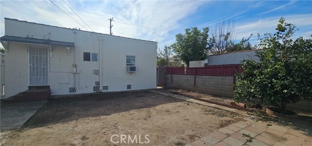 Building Photo - 717 W San Marino Ave