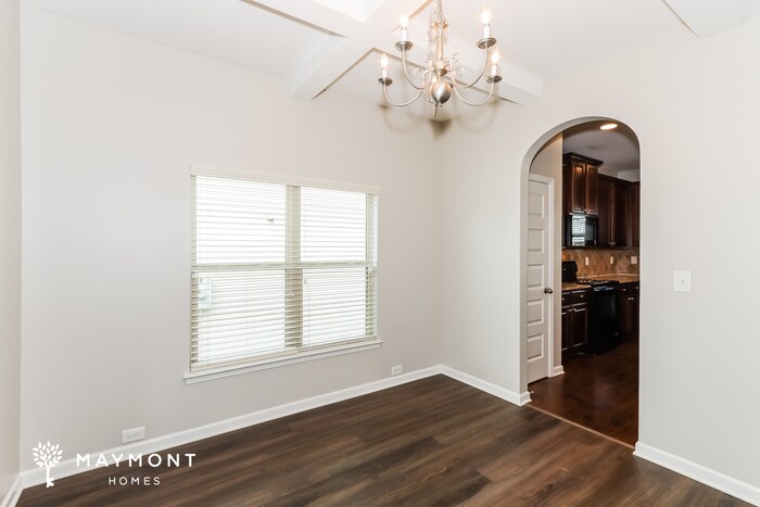 Building Photo - 2750 Huntcliffe Dr