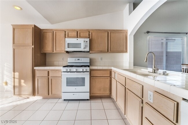 Building Photo - 2004 Diamond Brook Ct