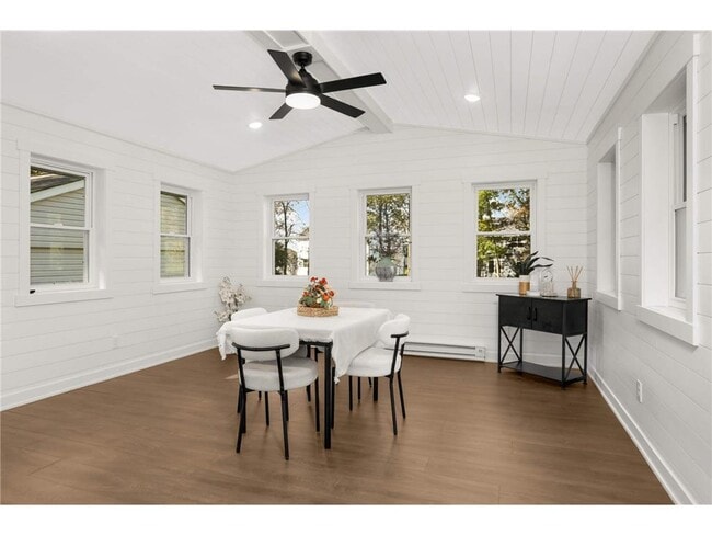 Building Photo - 15240 Kangaroo St NW