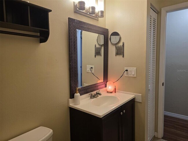 Building Photo - 2674 Macklin Ct