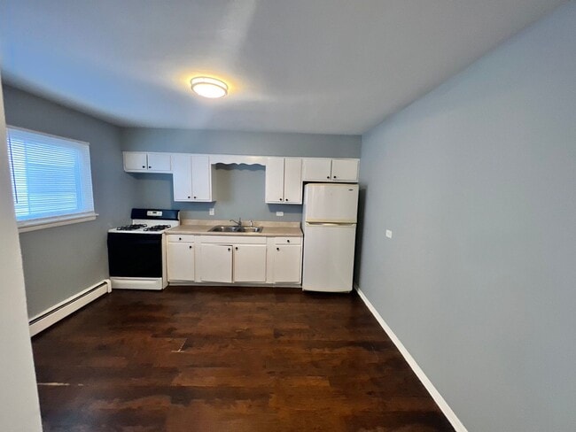 Building Photo - 2657 W 47th St