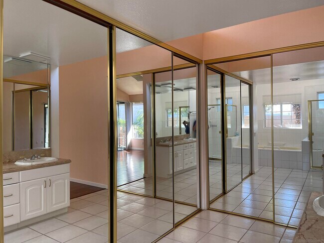 Building Photo - 6535 Caminito Northland