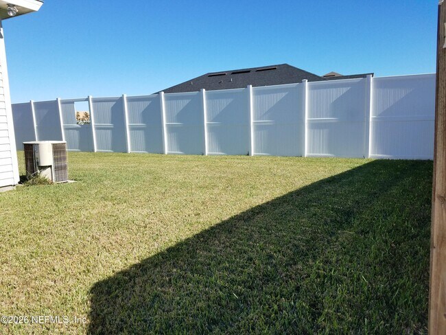 Building Photo - 1763 Hawkins Cove Dr E