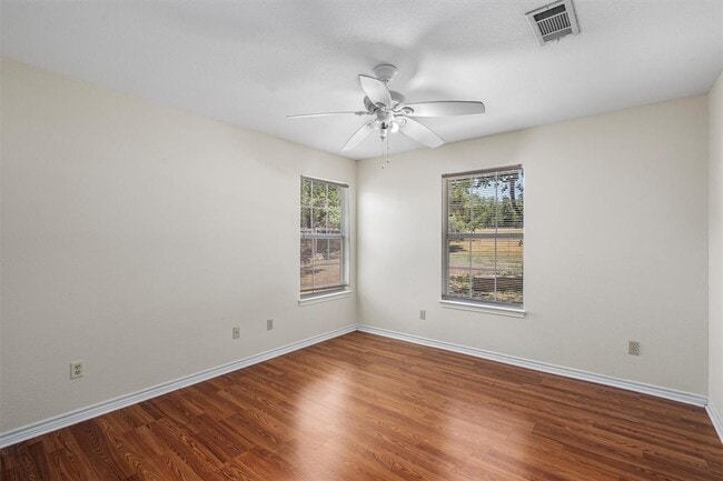 Building Photo - 27 Deer Ridge Rd