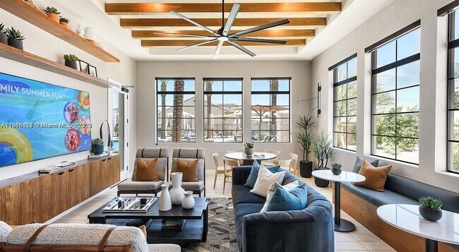 Building Photo - 10241 SW Newberry Ave