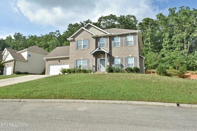 Building Photo - 3032 Oakwood Hills Ln