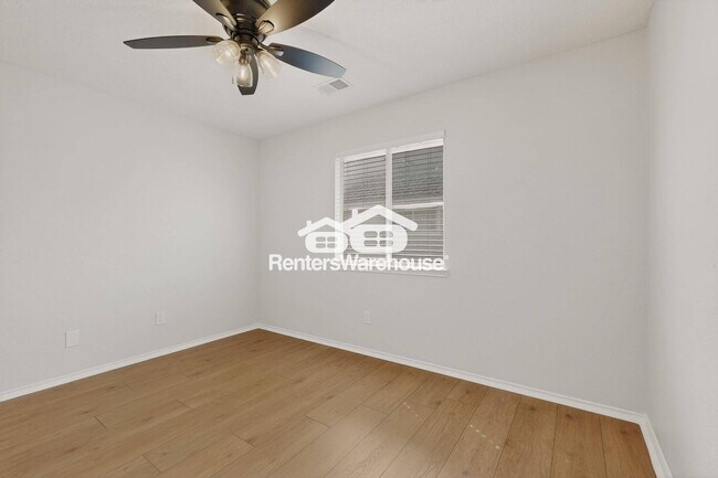 Building Photo - 4918 Silverweed Dr