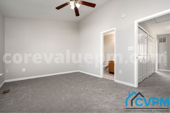 Building Photo - 1691 Fallowfield Ct