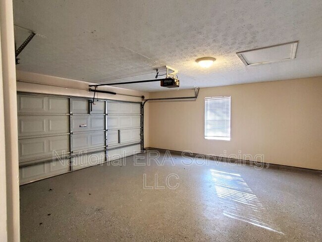 Building Photo - 97 Livingston Ln