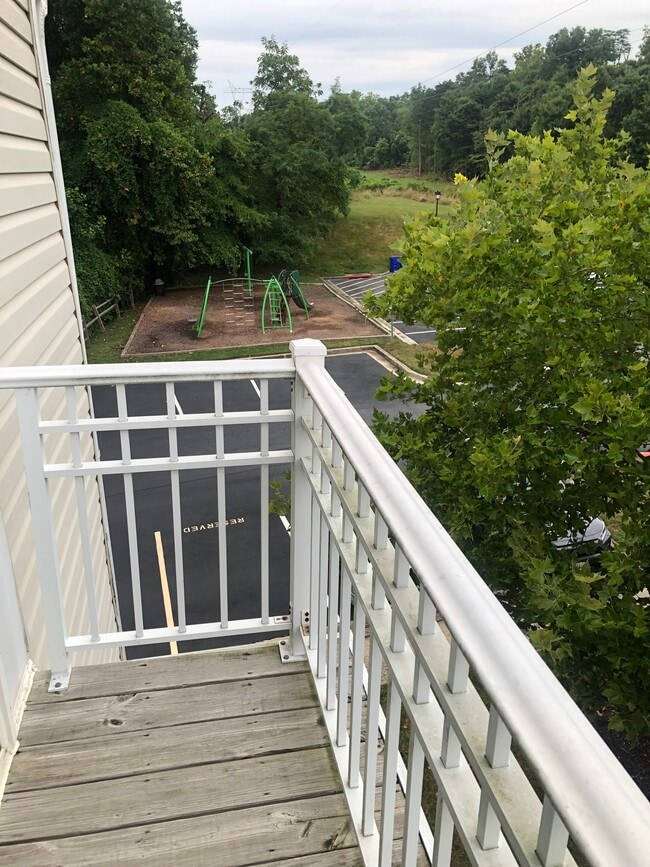 Building Photo - 6303 Sandpiper Ct