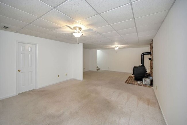 Building Photo - 3914 Doran Rd