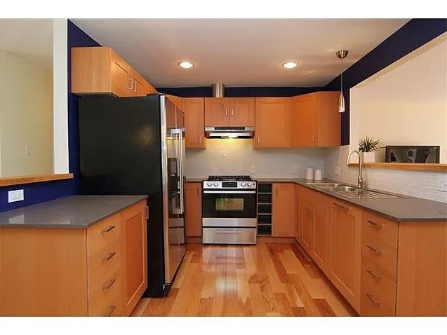 Building Photo - 1403 Corona Dr