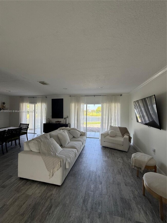 Building Photo - 4041 SW 148th Pl