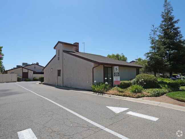 Primary Photo - Willow Estates