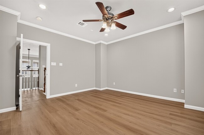 Building Photo - 1513 Roy St