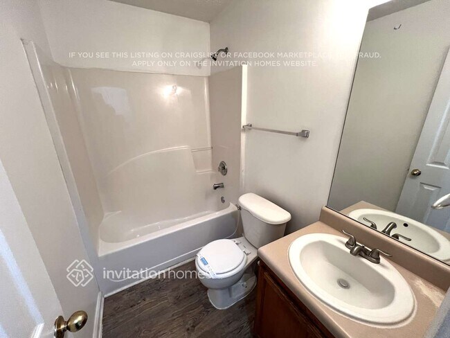 Building Photo - 385 Crestfield Cir