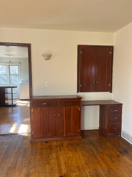 Building Photo - 932 Cheyenne Blvd