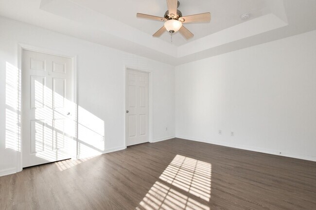 Building Photo - 9892 SW 95th Pl