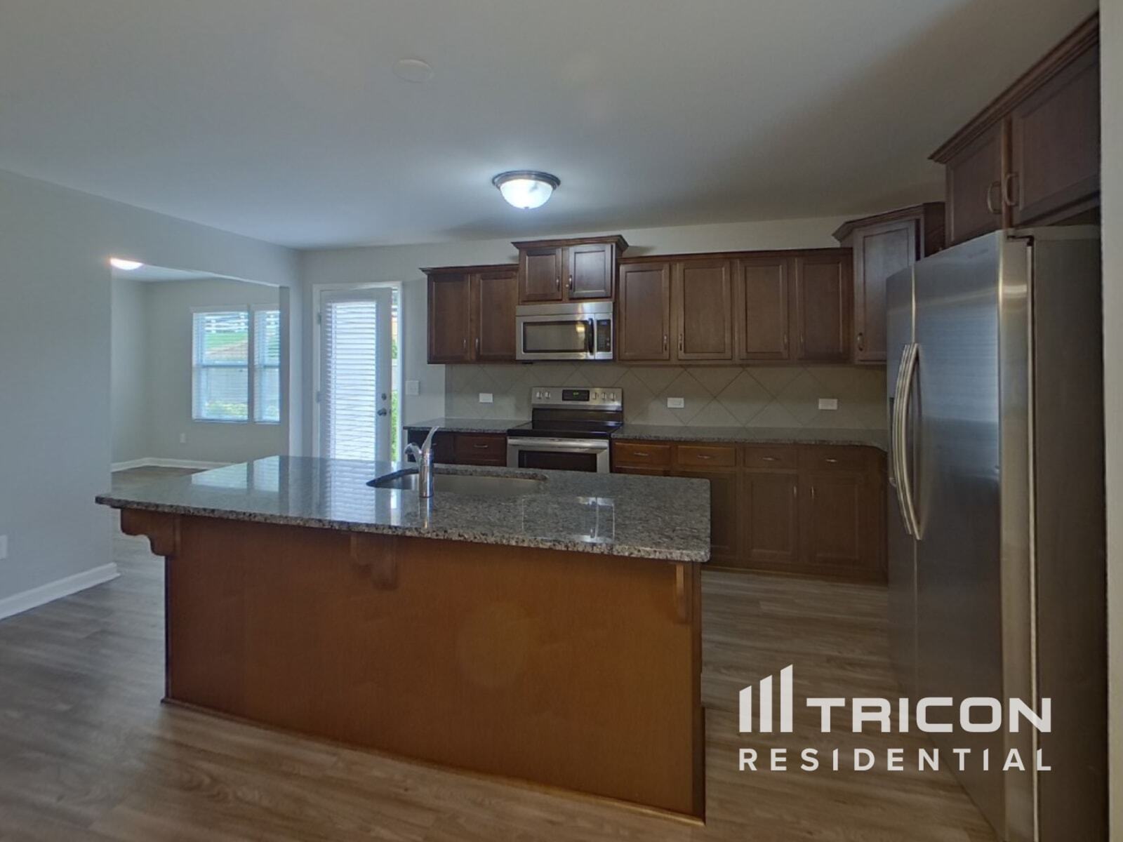 Building Photo - 845 Alta Wy