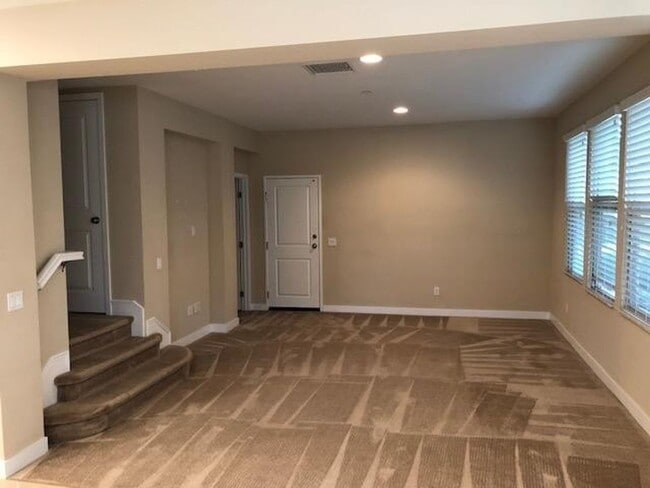 Building Photo - East Ventura - Available Soon: Spacious 4 bedroom Condo