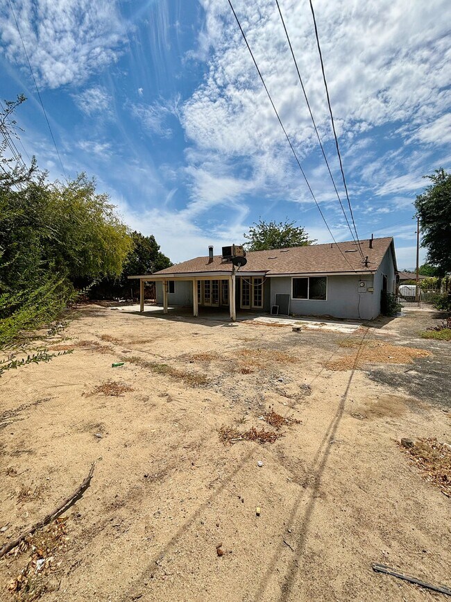 Building Photo - 4127 Seymour St