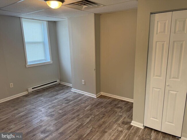 Building Photo - 2268 E Clearfield St