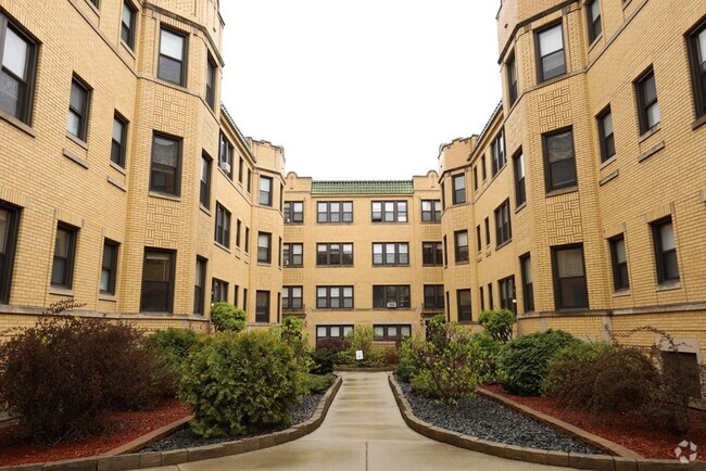 Building Photo - 2320.5 N Rockwell St
