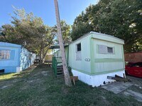 Building Photo - 920 Boardwalk Ln