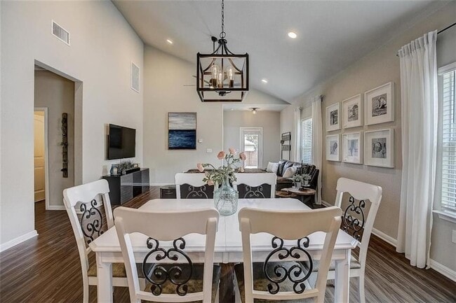 Building Photo - 4316 Rockbrook Farms Ln