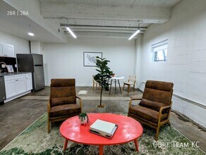 Building Photo - 3100 E Gillham Plaza