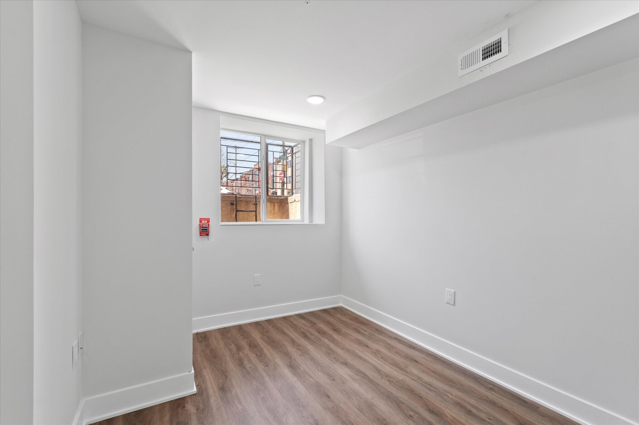 Building Photo - 321 W Berks St