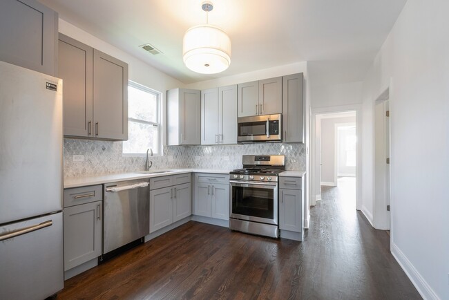 Building Photo - 4226 N Bernard St