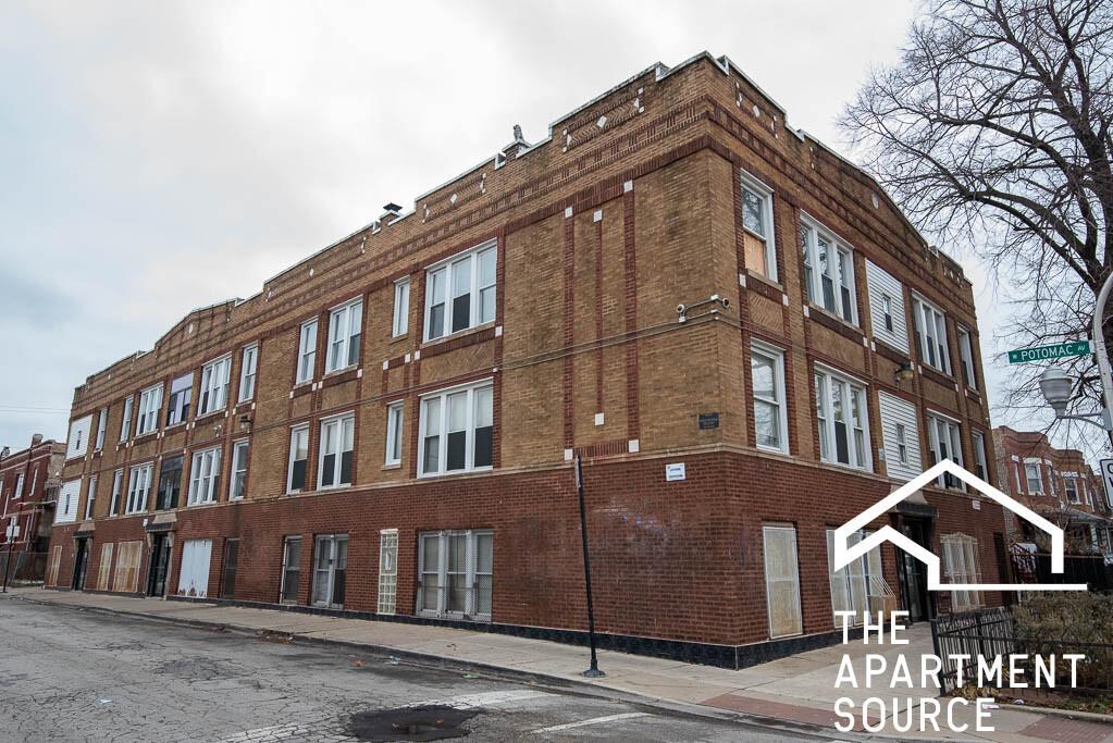 Building Photo - 1255 N Harding Ave