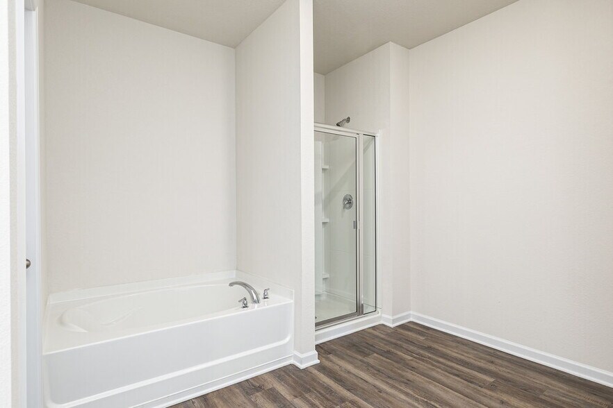 Building Photo - 1405 Sodbuster Dr