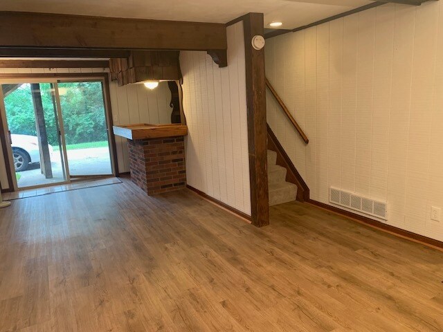 Building Photo - 1399 Sleepy Hollow Rd