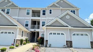 Building Photo - 2nd floor condo in Hearthstone Manor