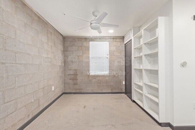 Building Photo - 129 N 11th Ave