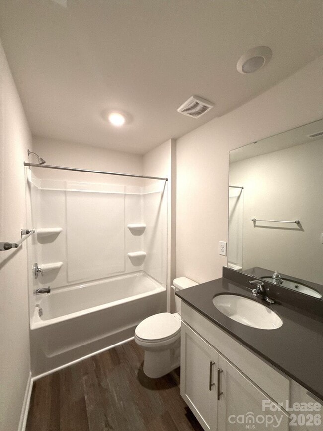 Building Photo - 7640 Bainbridge Rd