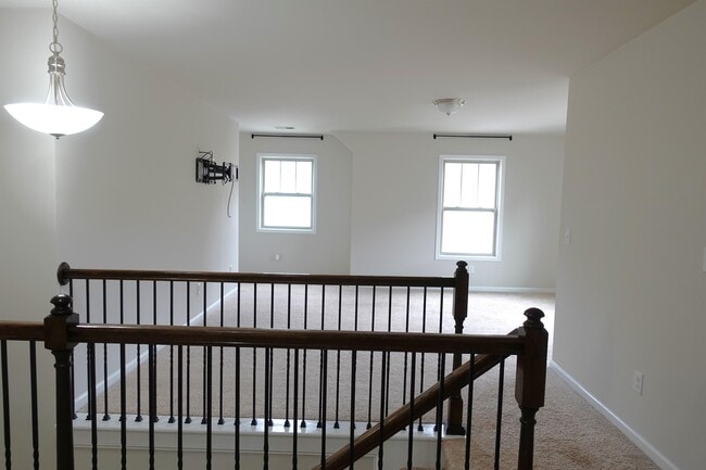 Building Photo - 24 Noble Wing Ln