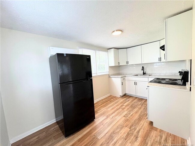 Building Photo - 218 Canady St