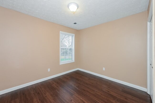 Building Photo - 2835 Evergreen Eve Crossing